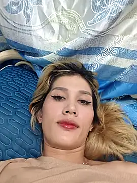 Julia-9999 online show from July 28, 3:54 pm