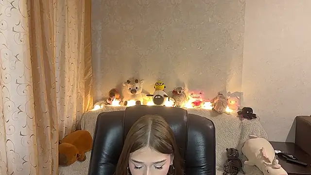 urcutiebunnyy online show from July 30, 5:25 pm