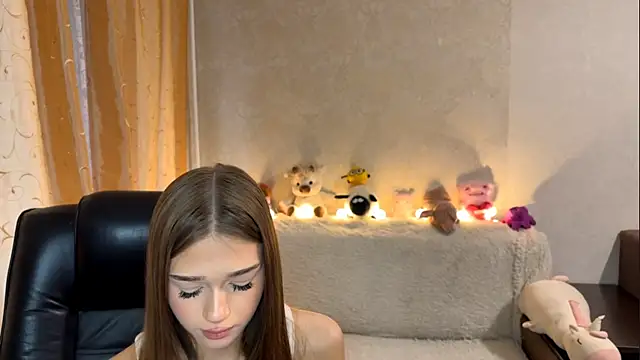 urcutiebunnyy online show from July 21, 5:46 pm