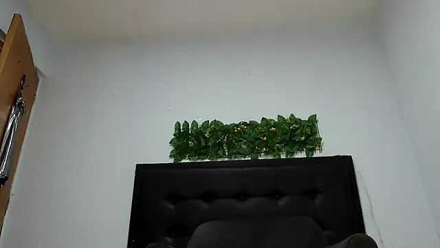 KellyRodriguezz online show from July 23, 7:00 pm