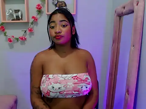 LatinBrunette1 online show from July 17, 12:37 am