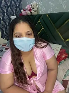 BarbieJasmine online show from July 19, 7:10 am