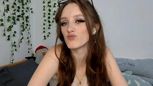 deletemelater online show from July 20, 4:09 pm