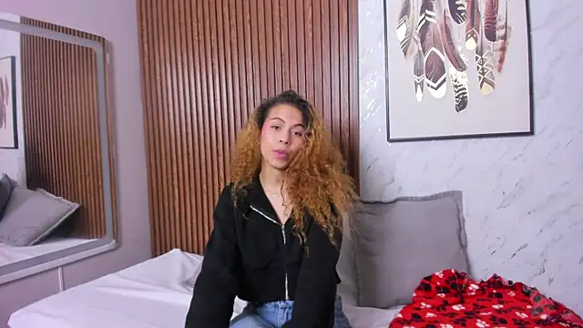 LilyNoir  online show from July 24, 1:09 pm