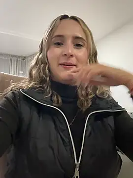 sofia lu online show from July 16, 2:27 am
