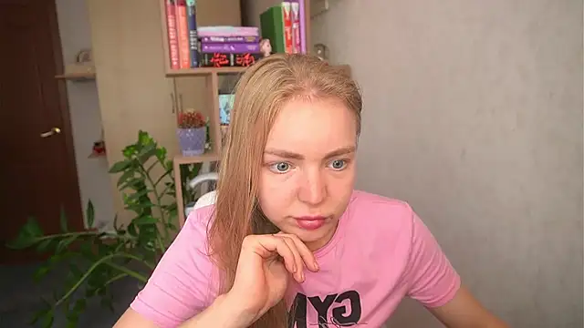 Emilyemmi online show from July 20, 11:01 am