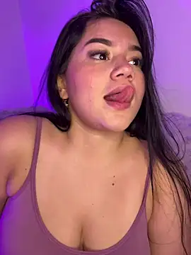 sara novoa online show from August 6, 6:53 am