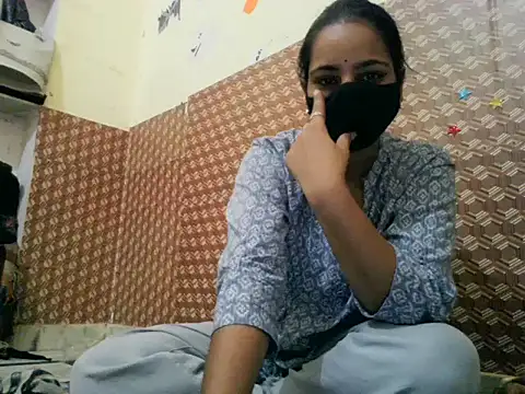 Nisha As online show from July 17, 8:30 am