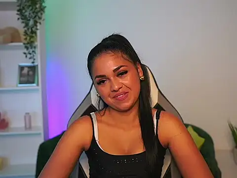 NissKate18 online show from July 24, 1:09 pm