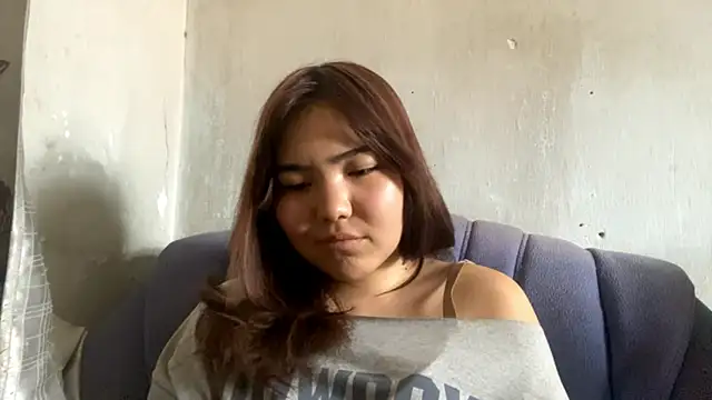 MollyTaken online show from July 30, 9:32 am