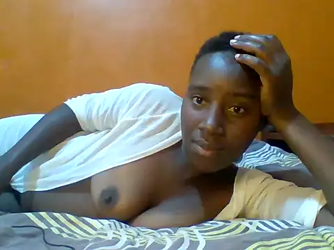 SexxyMaggie online show from July 23, 7:27 am