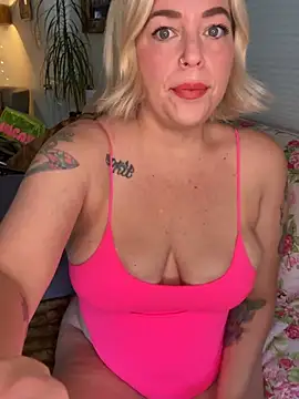 MercyV online show from August 4, 2:34 pm