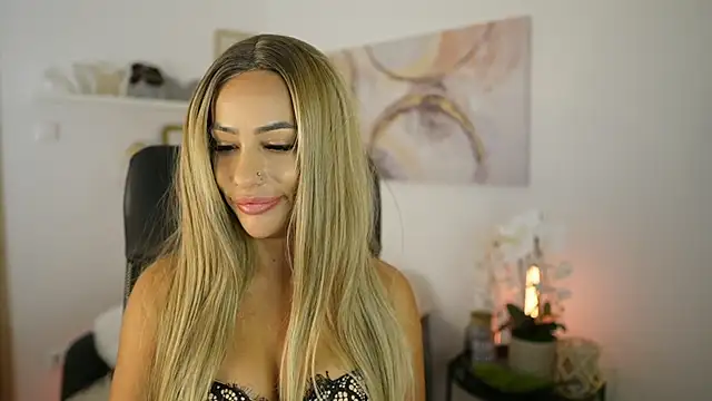 Jade Davin online show from July 24, 8:23 am