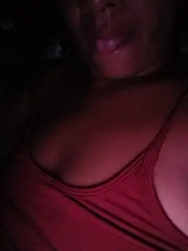 karolbbhot online show from July 17, 3:22 am