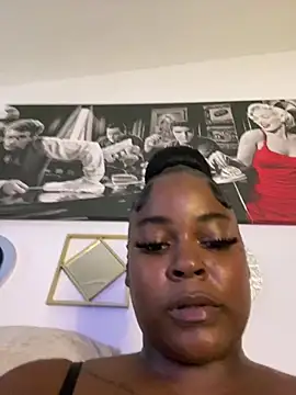 miaccollinss online show from July 22, 7:04 pm