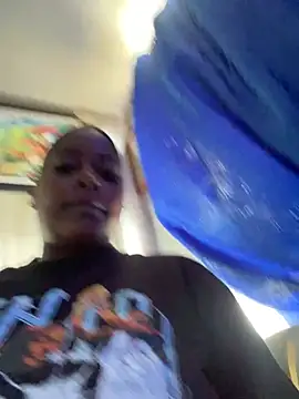 miaccollinss online show from July 27, 4:04 pm
