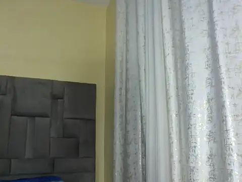 prettyebony16 online show from July 28, 6:20 pm