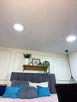 jessi fem online show from July 24, 2:48 pm