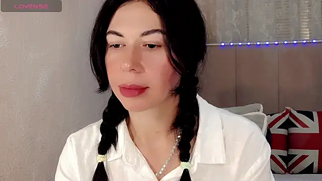 InnocentDevil  online show from July 24, 8:34 am