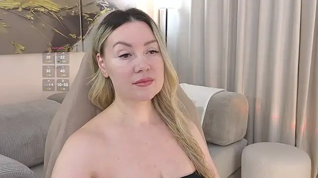 ElleHerry online show from July 22, 8:54 pm