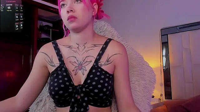 dream pink online show from July 24, 2:37 pm