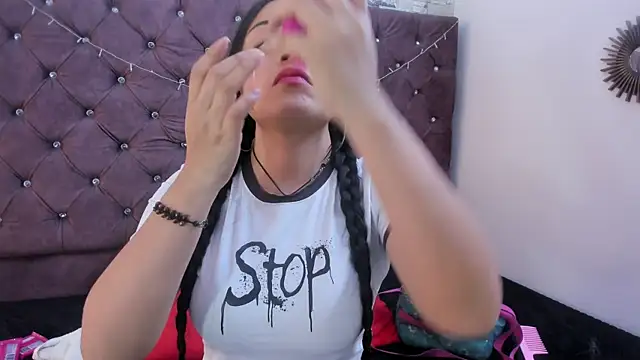 gabriela grace online show from October 24, 3:30 pm