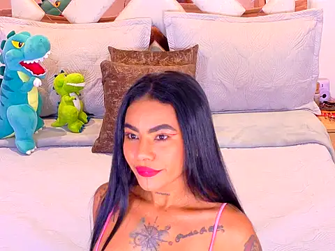 anneroaa online show from July 19, 2:58 am