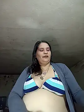 Cynthia186 online show from August 5, 9:10 pm