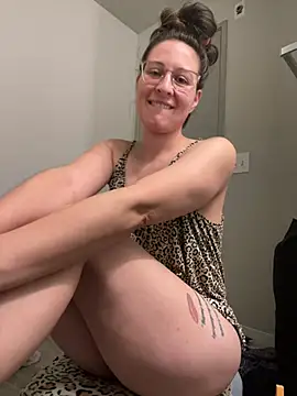 GoddessAhlana888 online show from July 29, 5:40 am