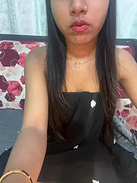 Snapshot of Precious_Queen_ chatting on July 29, 5:40 am Precious Queen online show from July 29, 5:40 am