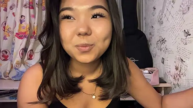 JohannaMickiewicz online show from July 28, 6:31 pm