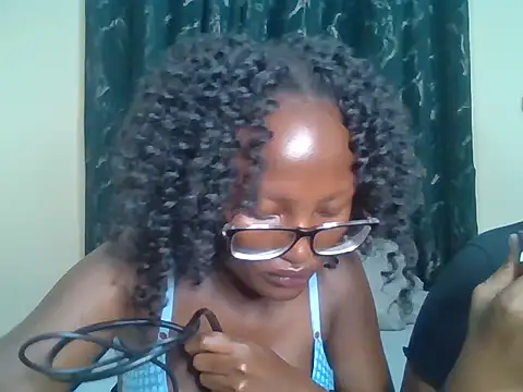 melaninsweet online show from July 28, 7:15 pm