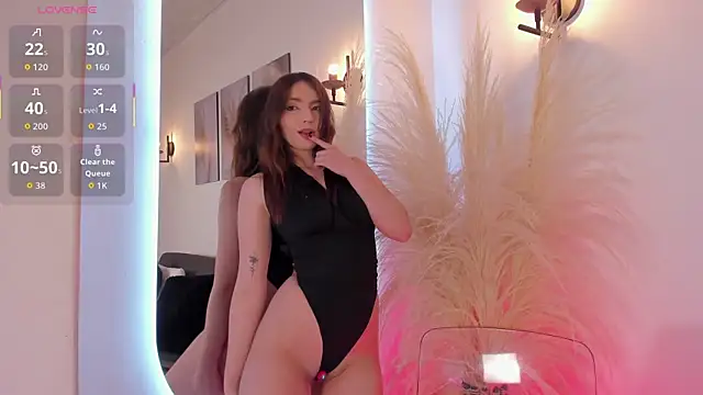 Akna33 online show from July 28, 2:13 pm