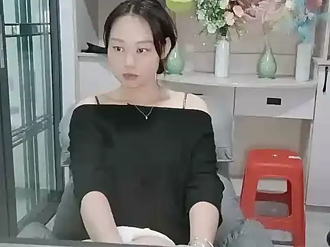 XIAxia00001 online show from July 22, 1:23 pm
