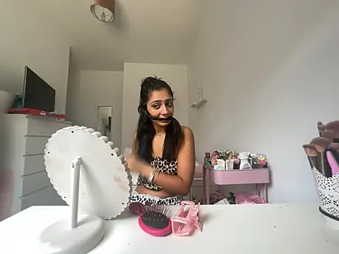 alishaxxo1 online show from July 30, 12:39 pm
