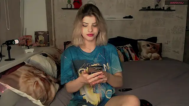 AleksandraCandy online show from July 30, 9:59 pm