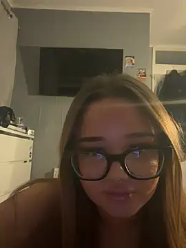 Cherryminxxx online show from July 26, 1:46 am