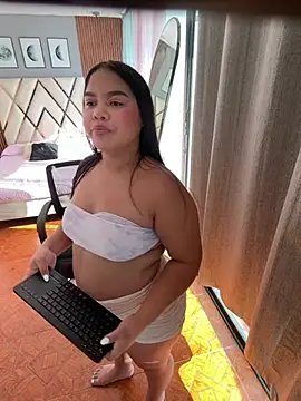 rubi rousse online show from July 28, 8:52 pm