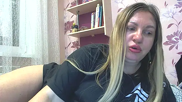 AmandaSexyHotAss20 online show from July 28, 9:03 pm