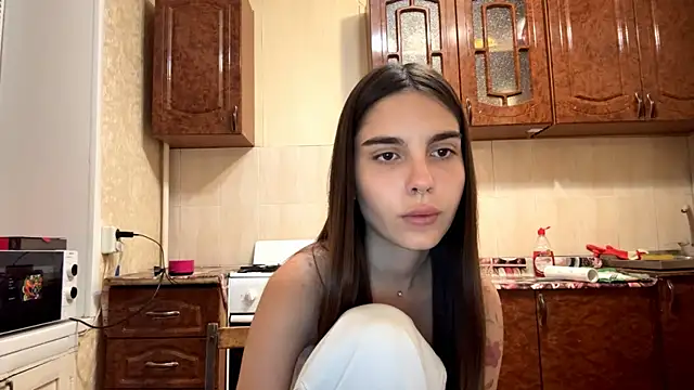 hey hey Bella online show from July 28, 7:50 pm