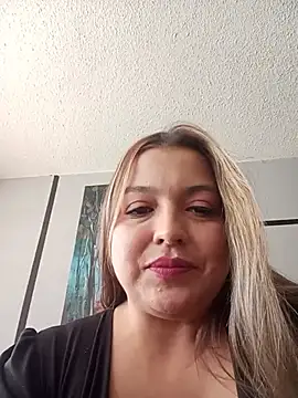 ZoeeX 1 online show from July 28, 6:20 pm