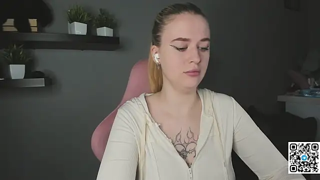 Betany foxs online show from July 28, 2:42 am