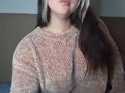 latinbabygirl online show from July 29, 4:18 pm