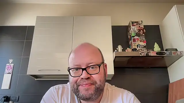 theitalianbear online show from April 11, 9:13 am