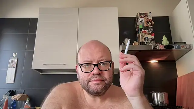 Snapshot of theitalianbear chatting on September 14, 10:35 am theitalianbear online show from September 14, 10:35 am