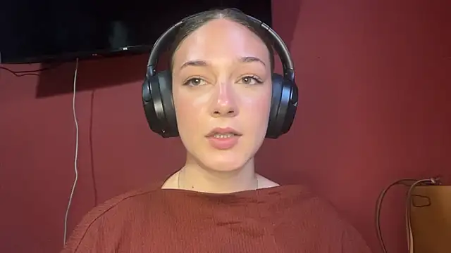AgnesVallery online show from July 30, 12:39 pm