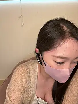 aika chi online show from August 6, 4:52 am