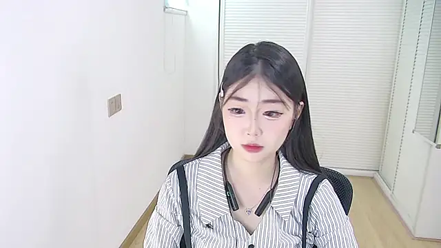 SH-Yiyi001 online show from July 31, 7:31 am