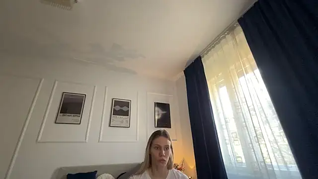 CherryRoseLove  online show from August 4, 1:17 pm