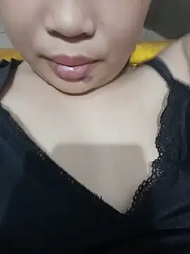 Quynhnhu bb online show from August 8, 9:01 pm